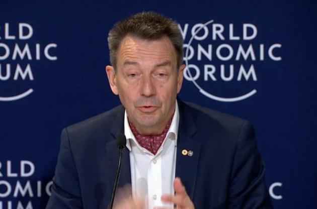 Мауер застерігає, що забуті війни можуть спалахнути знову.