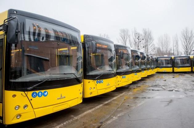 В новогоднюю ночь работу общественного транспорта Киева продлили на три часа