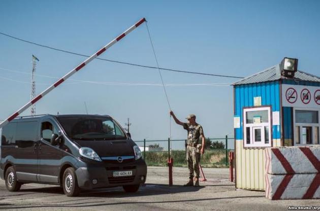 Полицейские усилят работу в трех пунктах пропуска на админгранице с Крымом