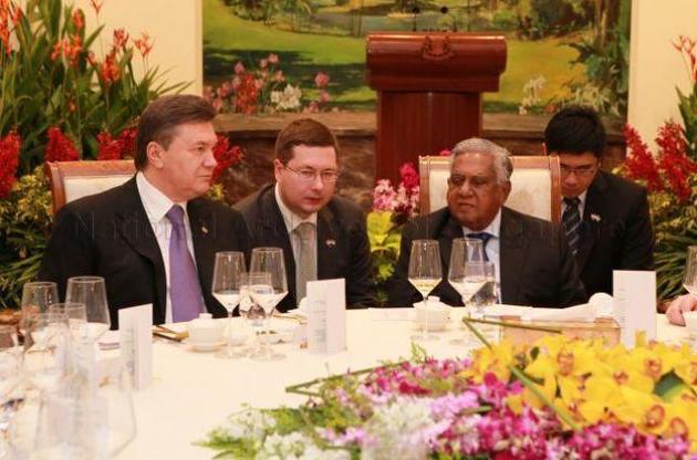 Пророссийскую позицию Ежов никогда не скрывал