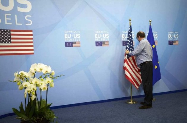 США и ЕС нужно усилить координацию в вопросе санкций против России - EUObserver
