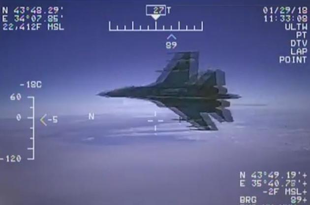 ВМС США опублікували нові відео небезпечних маневрів російського Су-27