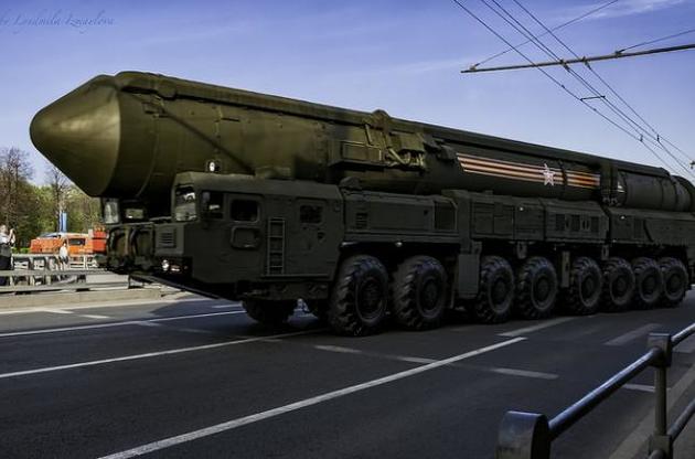 США стоит склонить Россию к новым переговорам о сокращении ядерных арсеналов - WP