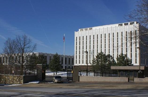 Площу біля посольства Росії у Вашингтоні назвуть на честь Нємцова