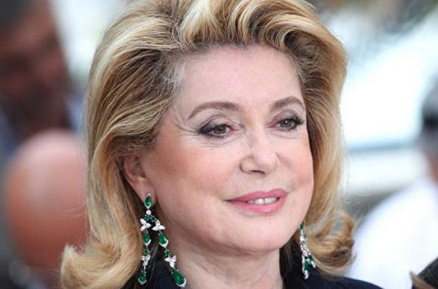 Катрин Денев заявила, что подписанное ею письмо не оскорбляет жертв сексуального насилия