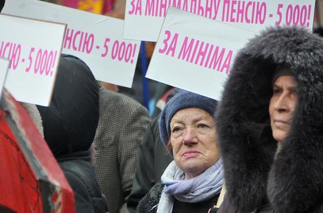 Среди реформ правительства украинцы больше всего интересуются пенсионной и медицинской