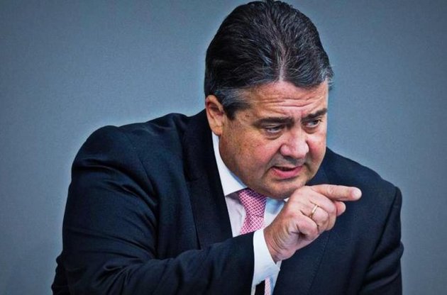 Голова МЗС Німеччини попередив Київ про негативні наслідки послаблення боротьби з корупцією