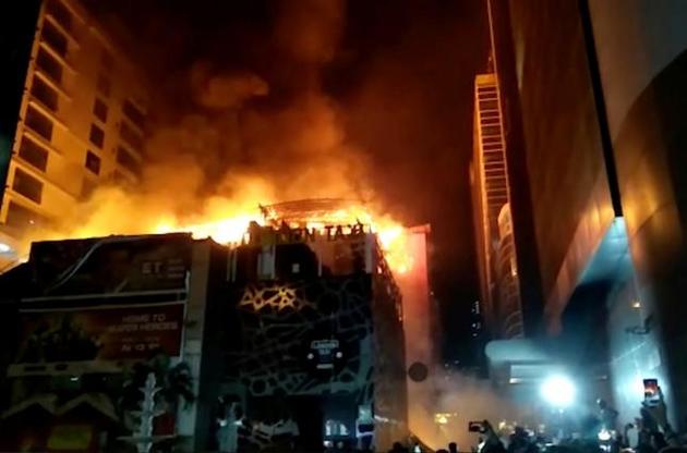 15 людей загинули при пожежі в одному з ресторанів Мумбаї