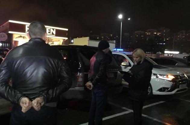 Перевізники 6,5 кг вибухівки залишаться під вартою ще на 60 діб