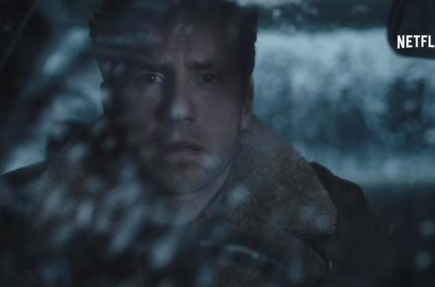 У ролику події серіалу перетинаються з реальними подіями