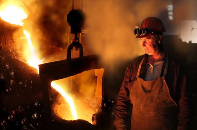 ЕК разработает контрмеры против США из-за повышения пошлины в сталелитейном секторе