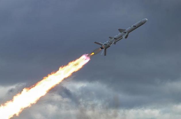 Порошенко анонсував серійний випуск українських крилатих ракет