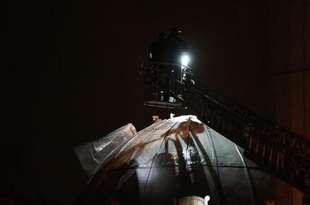 Одна з ракет потрапил в купол мечеті