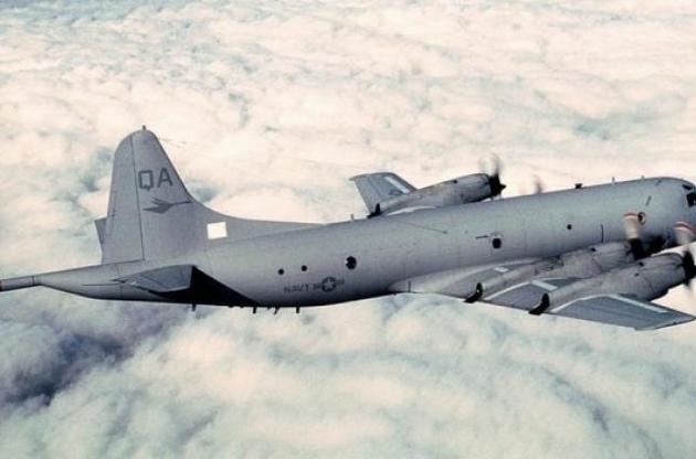 Российский Су-27 приблизился на опасное расстояние к американскому самолету-разведчику