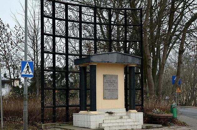 Советский памятник в польском Щецине отправят на металлолом