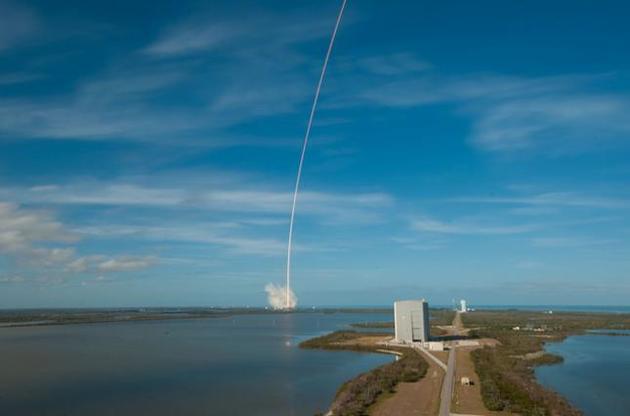 Запуск Falcon Heavy: как это было и значение для человечества
