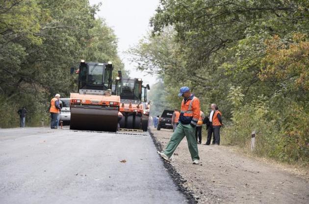 На строительство дорог до 2022 года предусмотрели 322 млрд грн