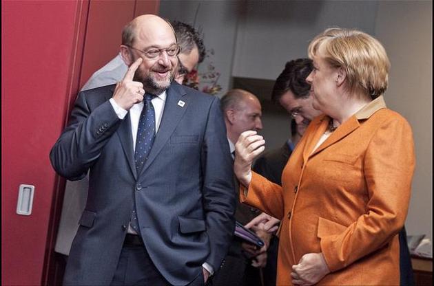 Немецкие социал-демократы дали "зеленый свет" переговорам о коалиции с партией Меркель