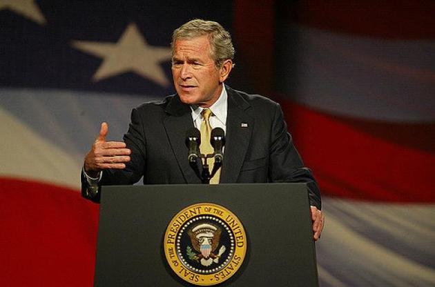 Буш-младший не сомневается во вмешательстве России в выборы в США - WP
