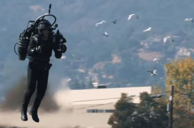 Ранец развивает скорость до 321 километра в час