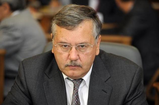 Гриценко назвал виновных в сдаче Крыма