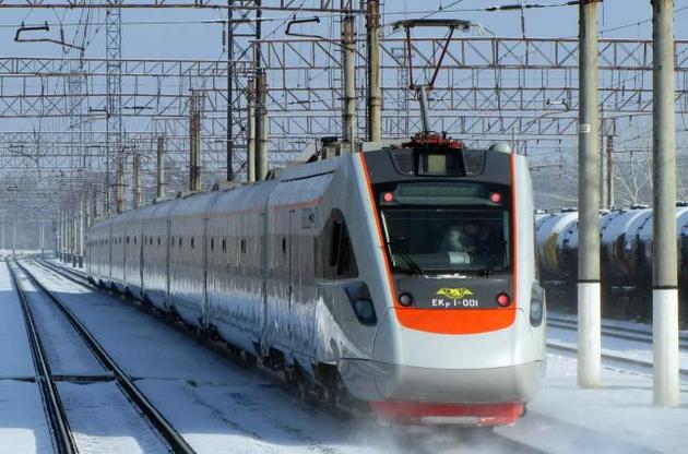 "Укрзалізниця" назначила на рождественские праздники еще два дополнительных поезда