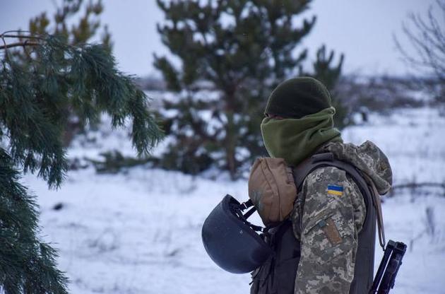 За сутки боевики трижды обстреляли позиции украинской армии – штаб АТО