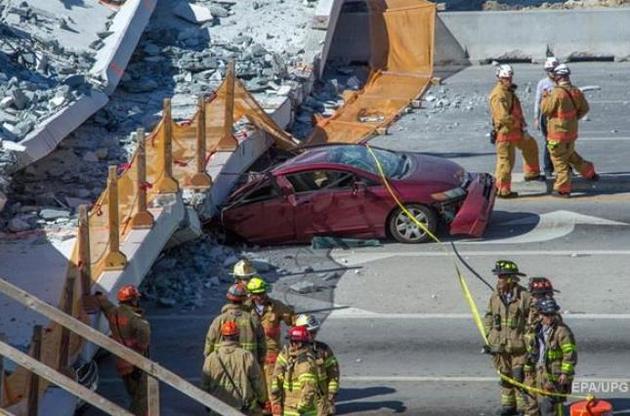 В Майами из-под разрушенного моста извлекли три тела