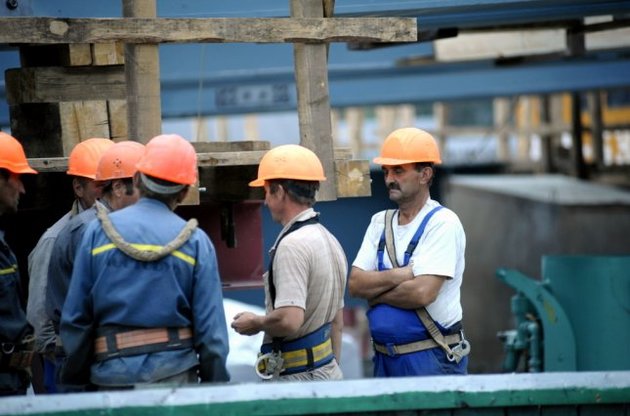 Українці їздять до Польщі на роботу, але не хочуть емігрувати