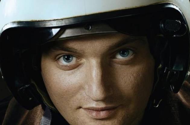 По данным правоохранителей, пилот застрелился дома