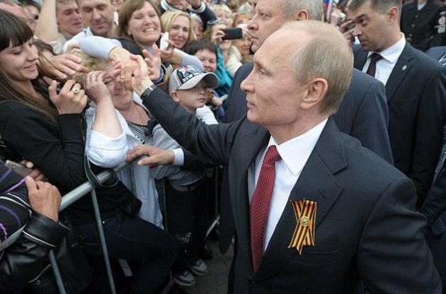 Путін відвідає окупований Крим перед "виборами" президента РФ