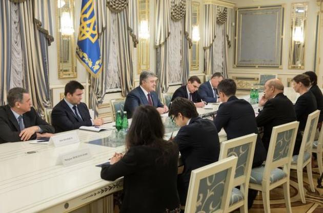 Порошенко обговорив з головою МЗС Франції російські "вибори" в Криму