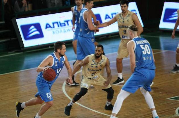 "Будивельник" проиграл "Николаеву"