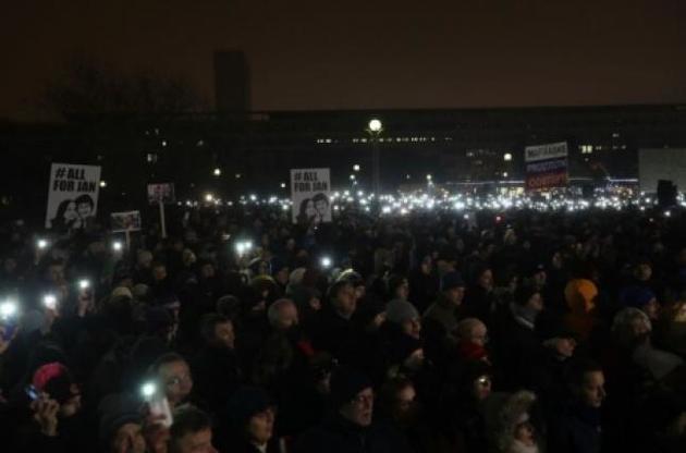 В Словакии прошли массовые протесты в связи с убийством журналиста Куцяка