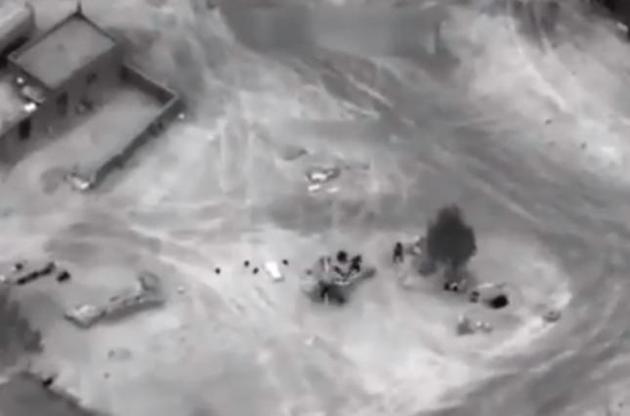 Опубликованы кадры из видео удара США по отряду российских наемников у Дейр-эз-Зора
