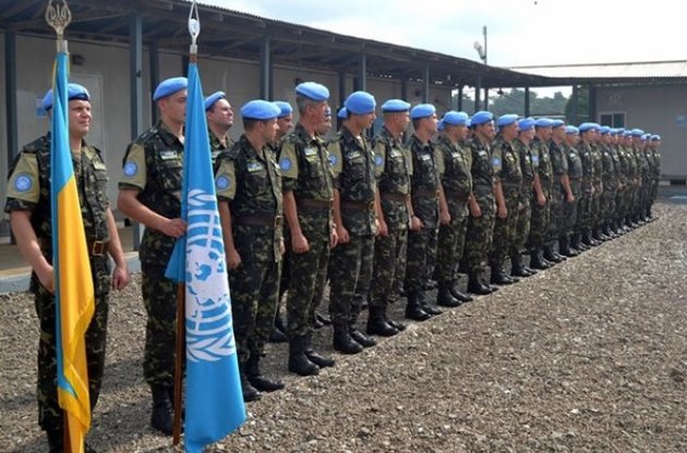 Миротворча місія ООН в Донбасі стимулюватиме виведення звідти російських військових – Порошенко