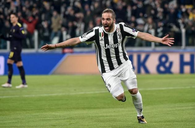 Ігуаїн оформив самий швидкий дубль в історії Ліги чемпіонів