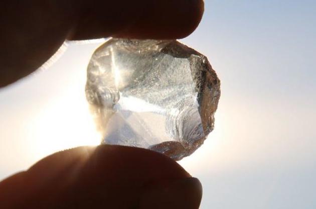 Ученые обнаружили алмаз с "инопланетным" льдом внутри