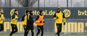 Легендарный спринтер Болт провел тренировку с дортмундской 