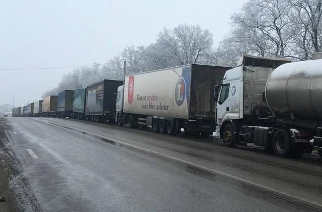 Россия продолжает блокировать пункт пропуска в Харьковской области