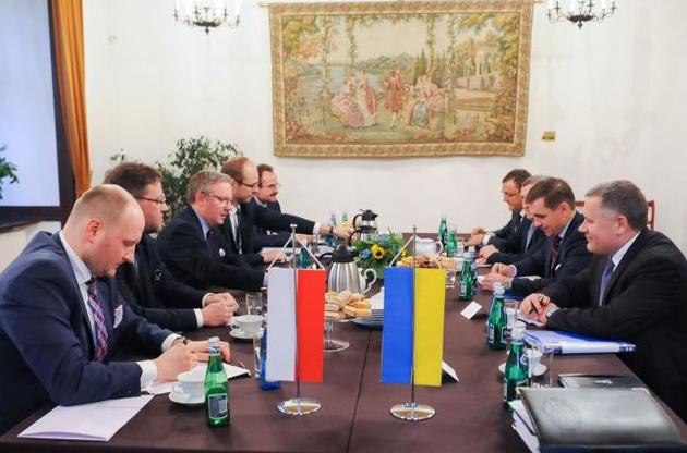 Порошенко рассказал о динамичном развитии отношений Украины и Польши
