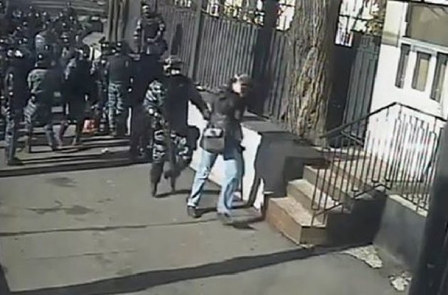 За часів Майдану було зафіксовано понад 200 випадків нападів на журналістів