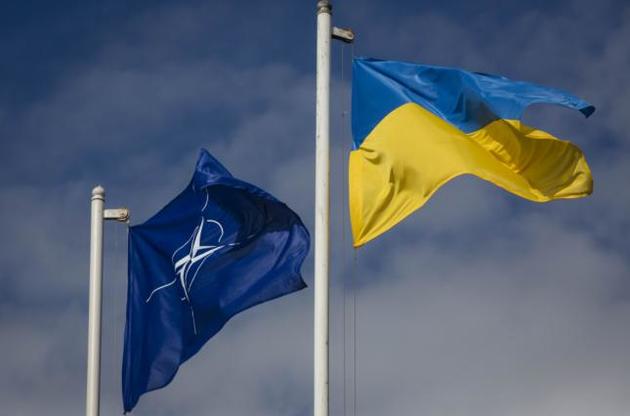Кабмин одобрил национальную программу Украина-НАТО на 2018 год