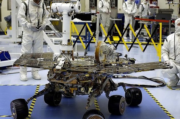 Марсоход Opportunity сделал первое "селфи" на Марсе