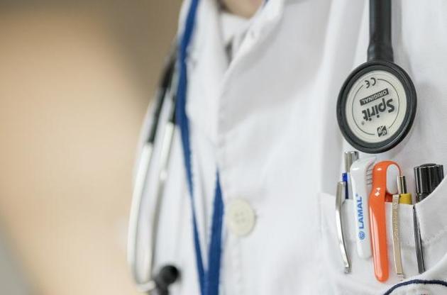 Польша хочет упростить трудоустройство врачей из Украины из-за нехватки медперсонала