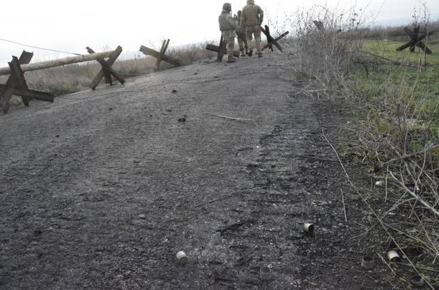 Штаб АТО зафіксував 28 ворожих обстрілів у Донбасі