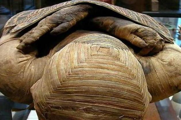 На древнеегипетских мумиях найдены первые сложные татуировки