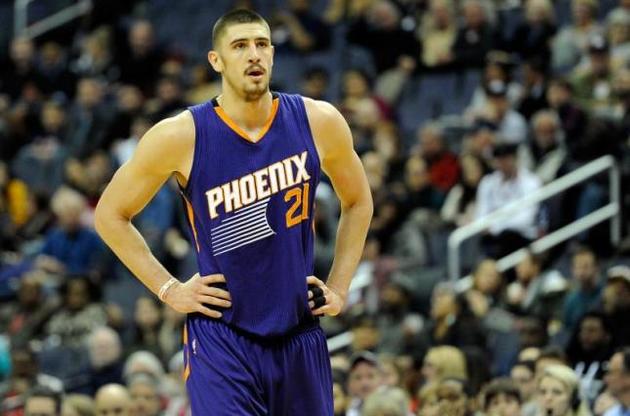 НБА: украинец Лень готов рассмотреть предложение нового контракта от "Финикса"