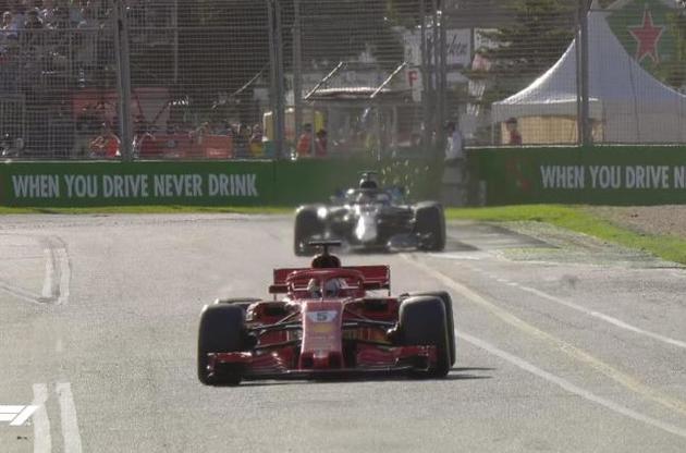 Феттель зумів обійти Хемілтона під час режиму машини безпеки