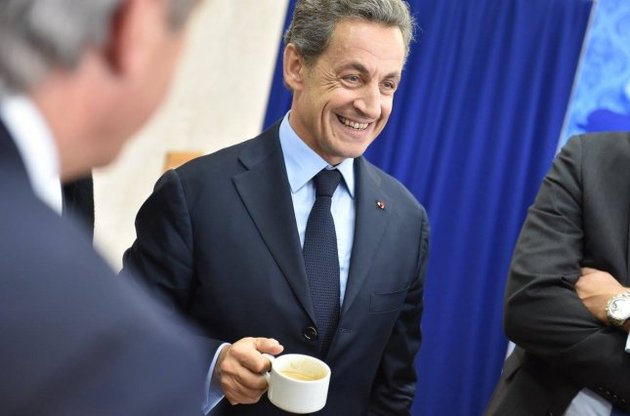 Саркозі постане перед судом у справі про корупцію